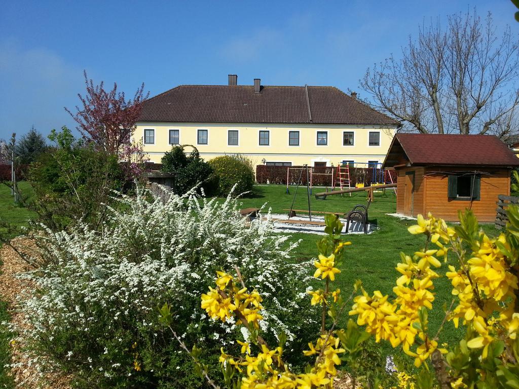Familienbauernhof Strassbauer Vila Steinakirchen Am Forst Exterior foto